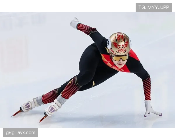 乔纳森·戴维状态持续回暖，年轻前锋闪耀赛场引关注