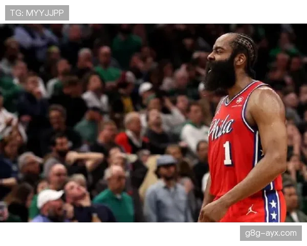 乔尔·恩比德家里的健身房感觉比我整个小区还奢侈？开什么玩笑啊！