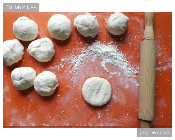 陆光祖私下竟然这么讲究，连早餐都比我这月工资贵…